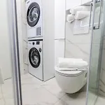 Modern Cityscape 2-bedroom Terrace Апартаменты *