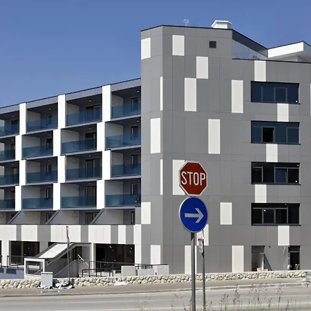 Modern Cityscape 2-bedroom Terrace * Σπλιτ